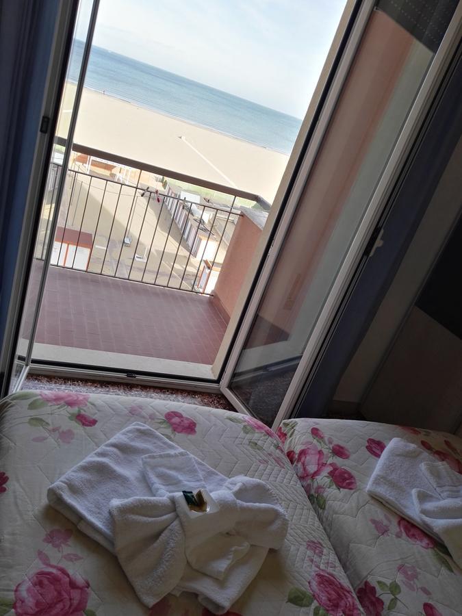 Hotel Sombrero Rimini Exterior foto